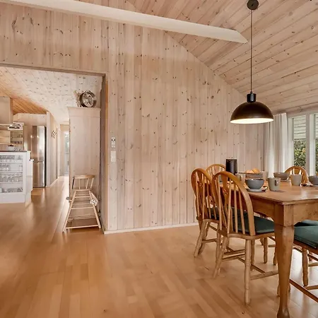 Athislus - 1-1km From The Sea By Interhome Semesterbostad