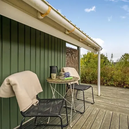 Athislus - 1-1km From The Sea By Interhome *