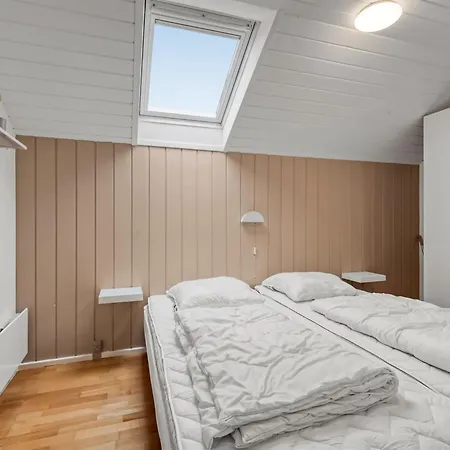 Athislus - 1-1km From The Sea By Interhome Glesborg