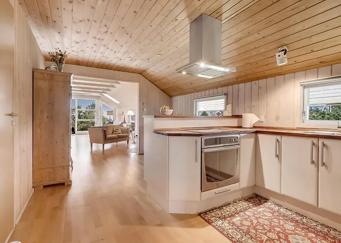 Athislus - 1-1km From The Sea By Interhome Semesterbostad